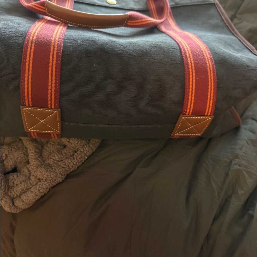 Coach Signature Canvas Spin Tote 42 - Picture 13 of 15